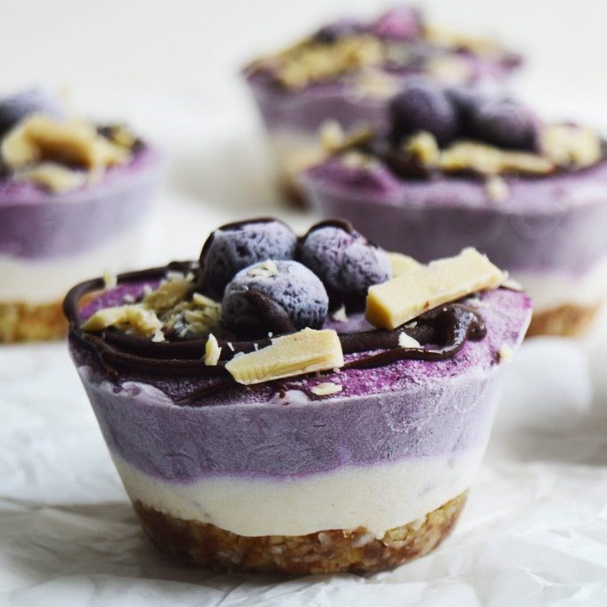 Vegan Blueberry Vanilla Cheesecake Cups (With Blueberry Jam Filling)