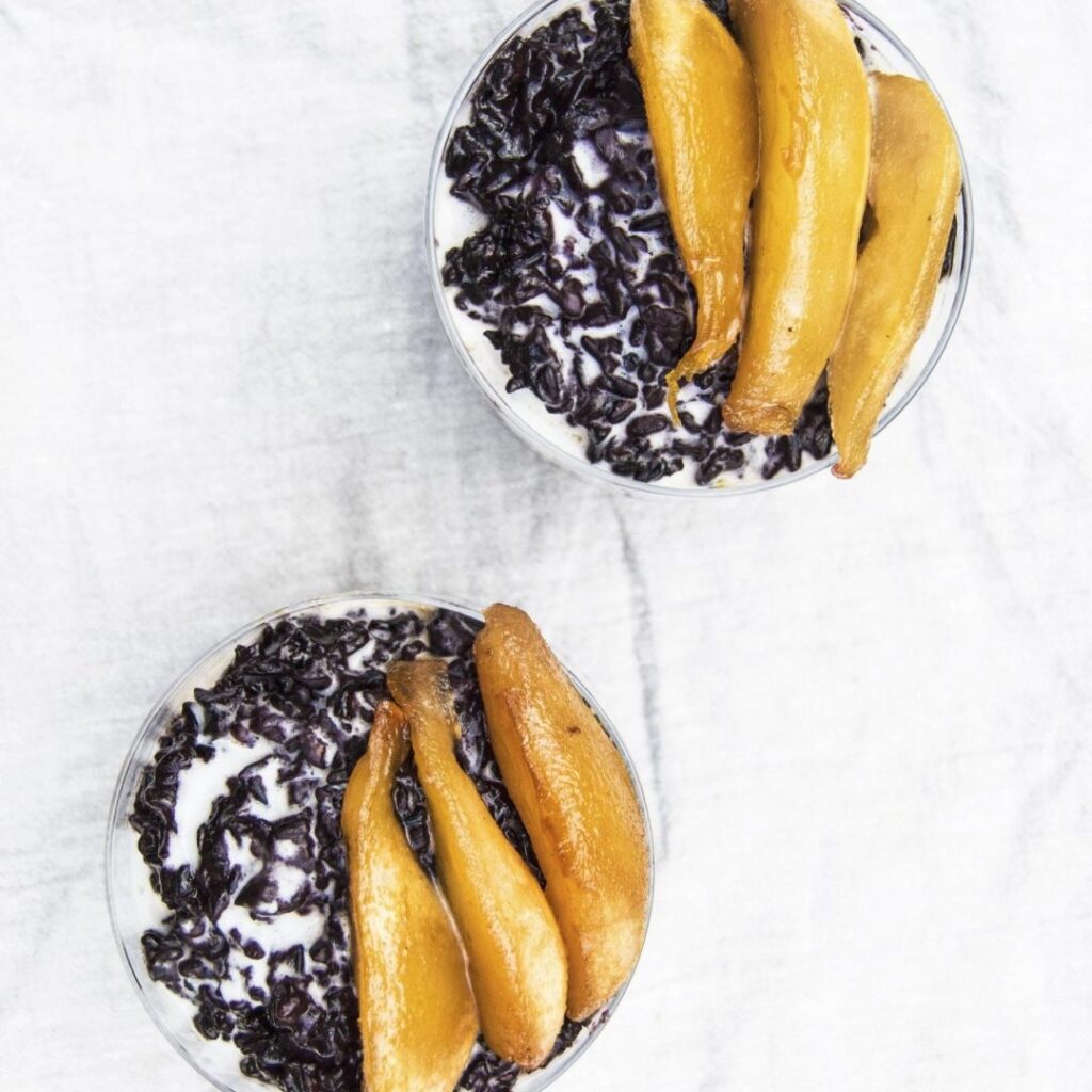 vegan-cardamom-bay-infused-black-rice-pudding-maple-glazed-pears